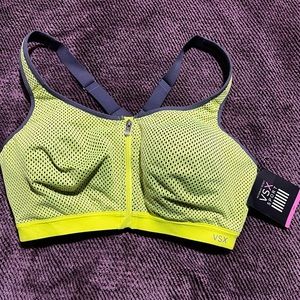 Victoria Secret knockout sports bra, maximum support. 36D